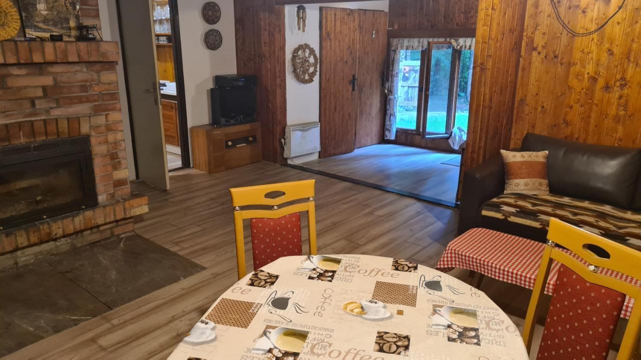 Slovak Cottage Near Bratislava In The Heart Of The Carpathians 莫德拉 外观 照片